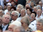Vârsta standard de pensionare, redusă cu 13 ani pentru mai multe categorii