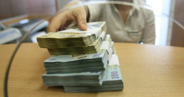 bani-taxe-finante-Medium